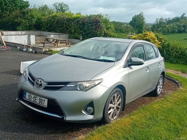 Toyota Auris MPV, Petrol, 2015, Grey
