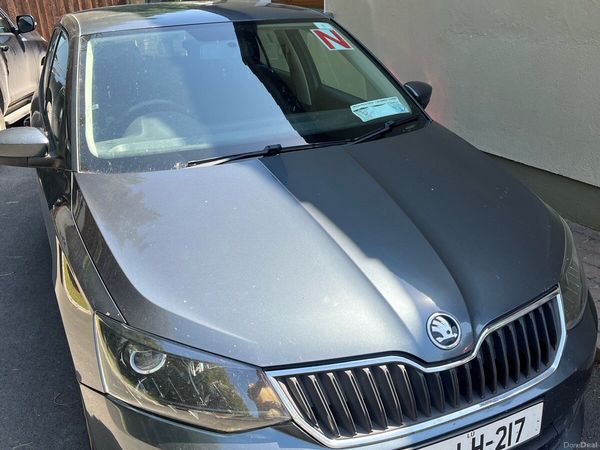 Skoda Fabia Hatchback, Petrol, 2017, Grey