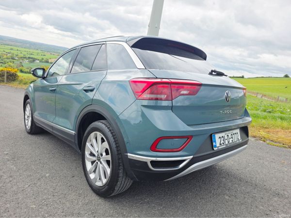 Volkswagen T-Roc Estate, Petrol, 2023, Blue