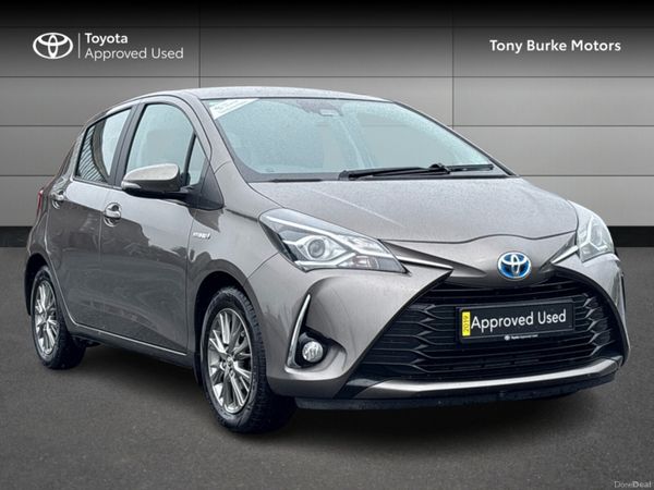 Toyota Yaris Hatchback, Petrol Hybrid, 2019, Grey