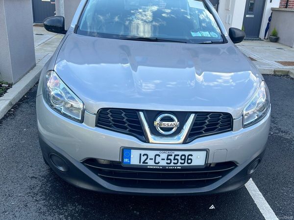 Nissan Qashqai Hatchback, Diesel, 2012, Silver