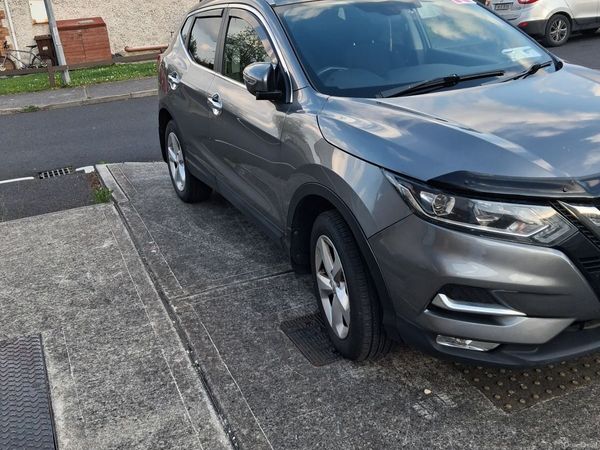 Nissan Qashqai MPV, Diesel, 2018, Grey
