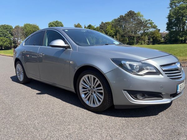 Opel Insignia Hatchback, Diesel, 2015, Silver