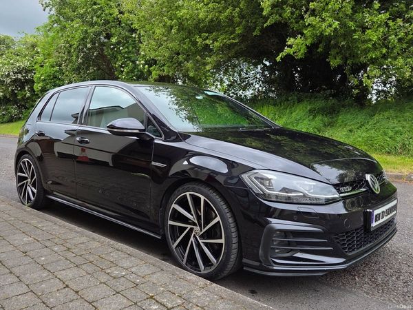 Volkswagen Golf Hatchback, Diesel, 2018, Black