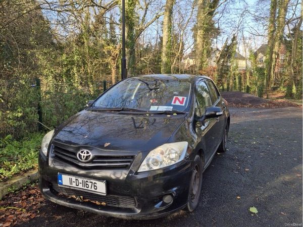 Toyota Auris Hatchback, Petrol, 2011, Black