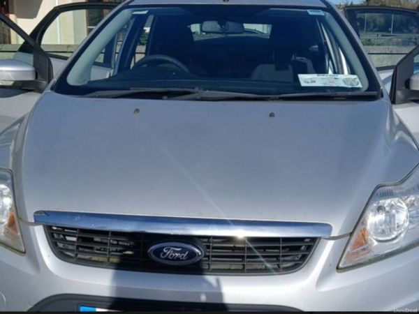 Ford Focus Hatchback, Petrol, 2009, Silver