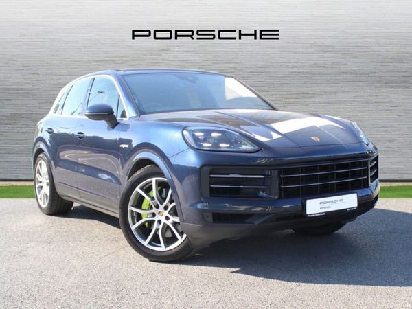 Porsche Cayenne SUV, Petrol Plug-in Hybrid, 2024, Blue