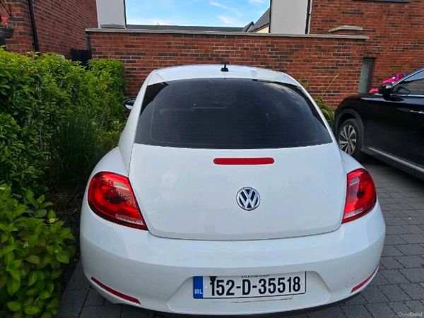 Volkswagen Beetle Hatchback, Petrol, 2015, White