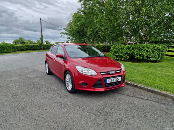 Ford Focus Hatchback, Diesel, 2013, Red