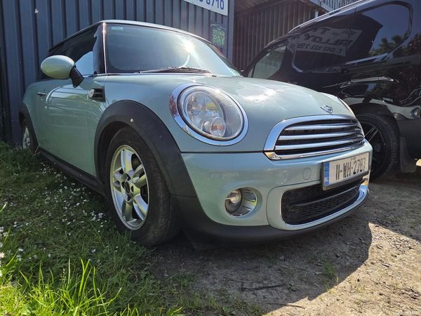 Mini One Hatchback, Diesel, 2011, Blue