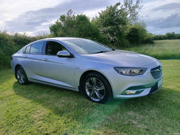 Opel Insignia Hatchback, Diesel, 2021, Grey