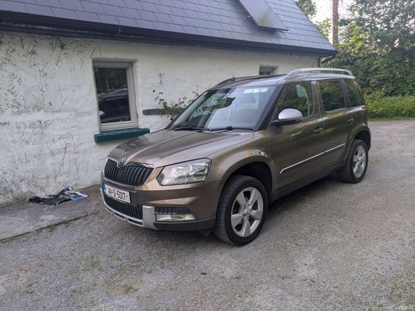 Skoda Yeti SUV, Diesel, 2014, Brown