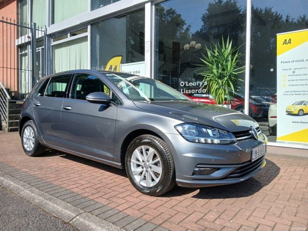 Volkswagen Golf Hatchback, Diesel, 2019, Grey