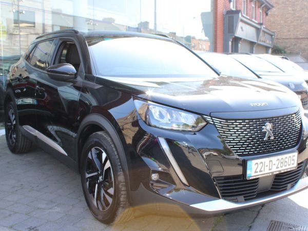 Peugeot 2008 MPV, Diesel, 2022, Black
