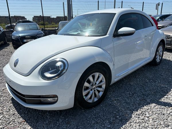 Volkswagen Beetle Hatchback, Petrol, 2016, White