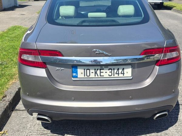Jaguar XF Saloon, Diesel, 2010, Grey