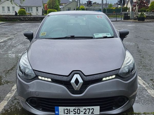 Renault Clio Hatchback, Petrol, 2013, Grey