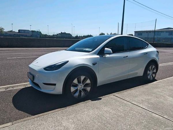 Tesla Model Y MPV, Electric, 2024, White