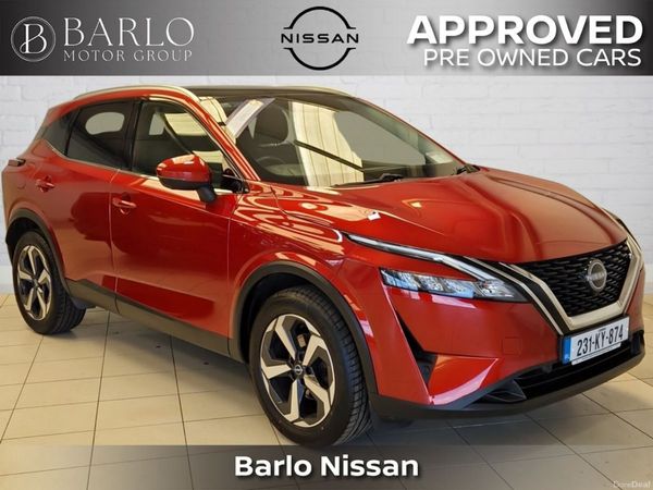 Nissan Qashqai MPV, Petrol, 2023, Red