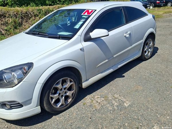 Opel Astra Hatchback, Diesel, 2008, White
