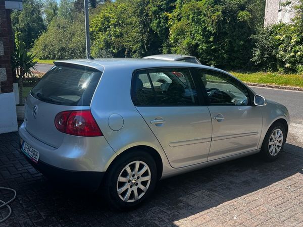 Volkswagen Golf Hatchback, Petrol, 2007, Silver