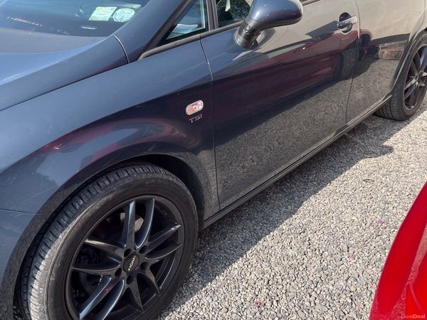 SEAT Leon Hatchback, Petrol, 2010, Grey
