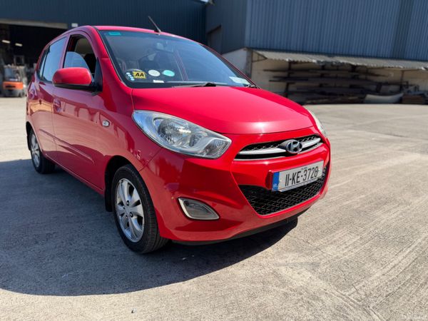 Hyundai i10 Hatchback, Petrol, 2011, Red