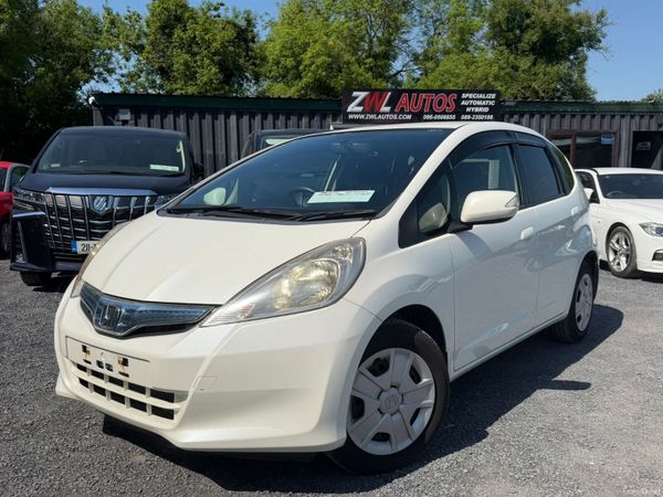 Honda Fit Hatchback, Petrol Hybrid, 2011, White