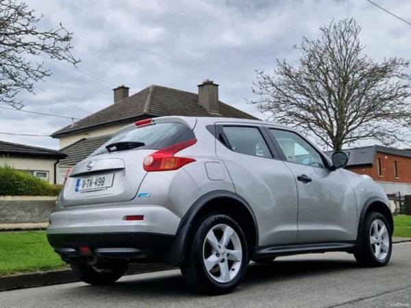Nissan Juke SUV, Petrol, 2011, Silver