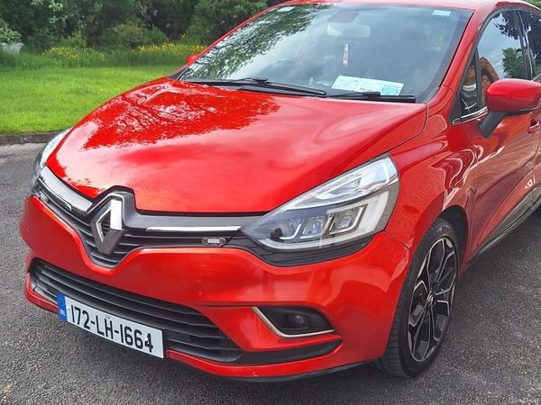 Renault Clio Hatchback, Diesel, 2017, Red