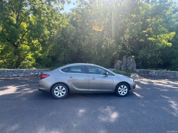 Opel Astra Saloon, Diesel, 2016, Grey