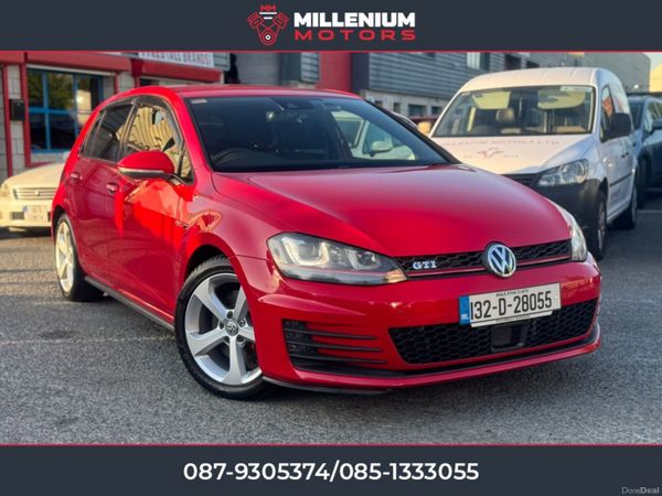 Volkswagen Golf Hatchback, Petrol, 2013, Red