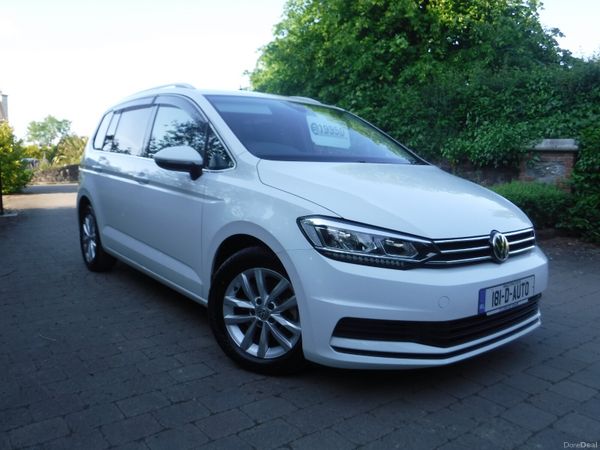 Volkswagen Touran SUV, Petrol, 2018, White