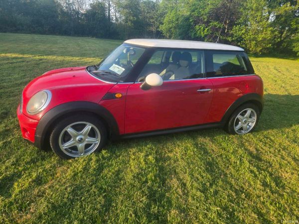 Mini Cooper Hatchback, Diesel, 2010, Red