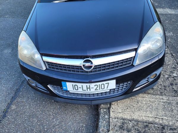 Opel Astra Hatchback, Diesel, 2010, Black