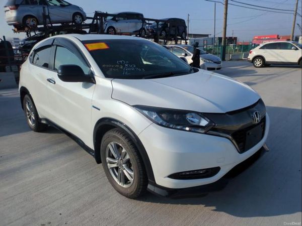 Honda Vezel SUV, Petrol Hybrid, 2016, White