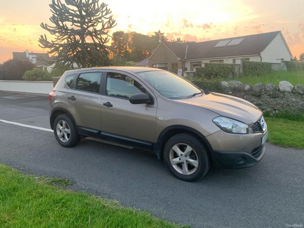 Nissan Qashqai Hatchback, Diesel, 2012, Brown