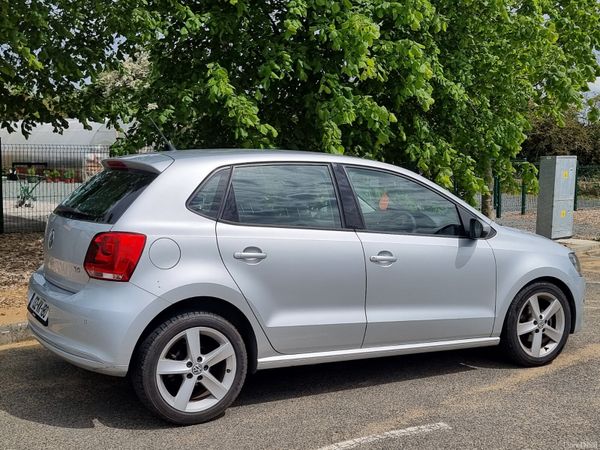 Volkswagen Polo Hatchback, Petrol, 2013, Silver