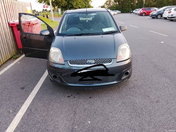 Ford Fiesta Hatchback, Petrol, 2007, Grey