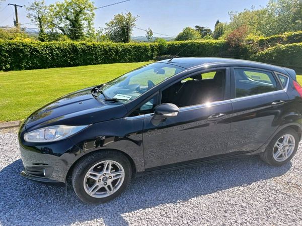 Ford Fiesta Hatchback, Petrol, 2013, Black