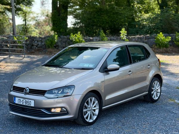 Volkswagen Polo Hatchback, Petrol, 2017, Gold