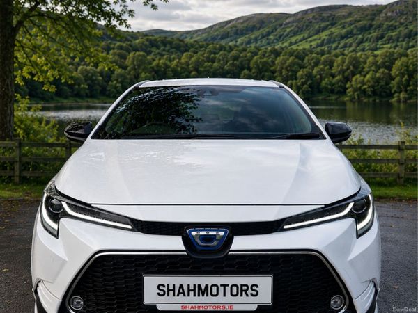 Toyota Corolla Estate, Petrol Hybrid, 2022, White