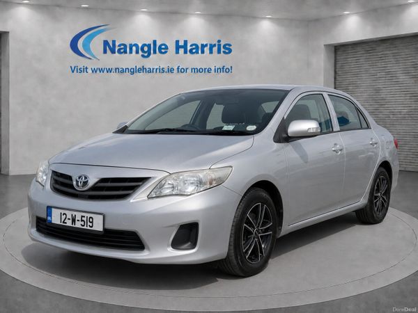 Toyota Corolla Saloon, Diesel, 2012, Silver