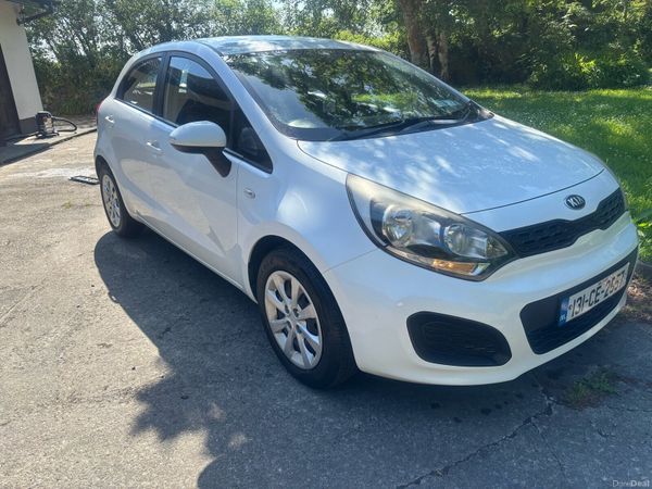 Kia Rio Hatchback, Petrol, 2013, White