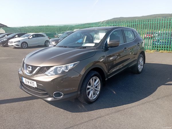 Nissan Qashqai Hatchback, Diesel, 2015, Brown