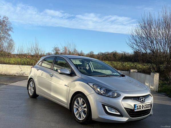 Hyundai i30 Hatchback, Diesel, 2013, Silver