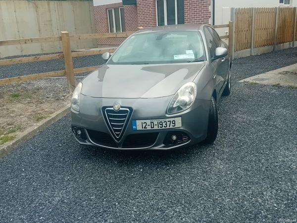 Alfa Romeo Giulietta Hatchback, Petrol, 2012, Grey