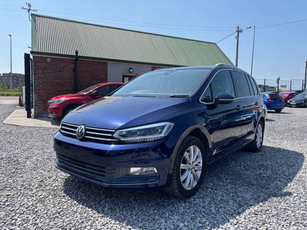 Volkswagen Touran Hatchback, Petrol, 2016, Blue