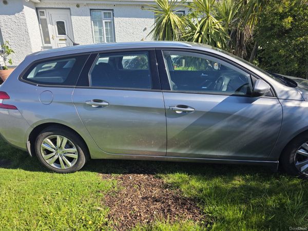 Peugeot 308 Estate, Diesel, 2016, Grey