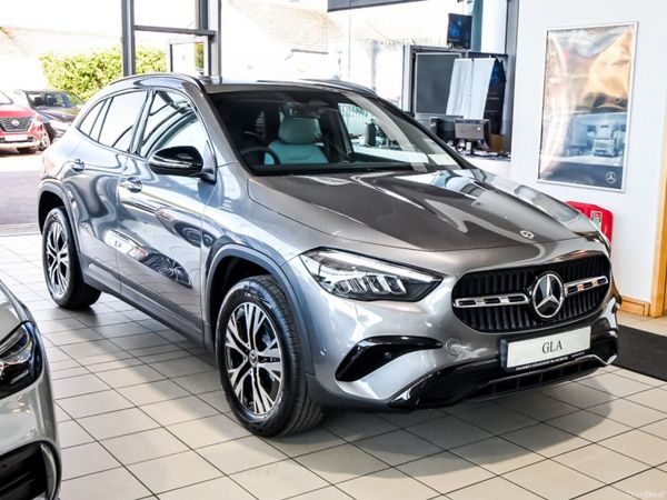 Mercedes-Benz GLA MPV, Diesel, 2026, Grey